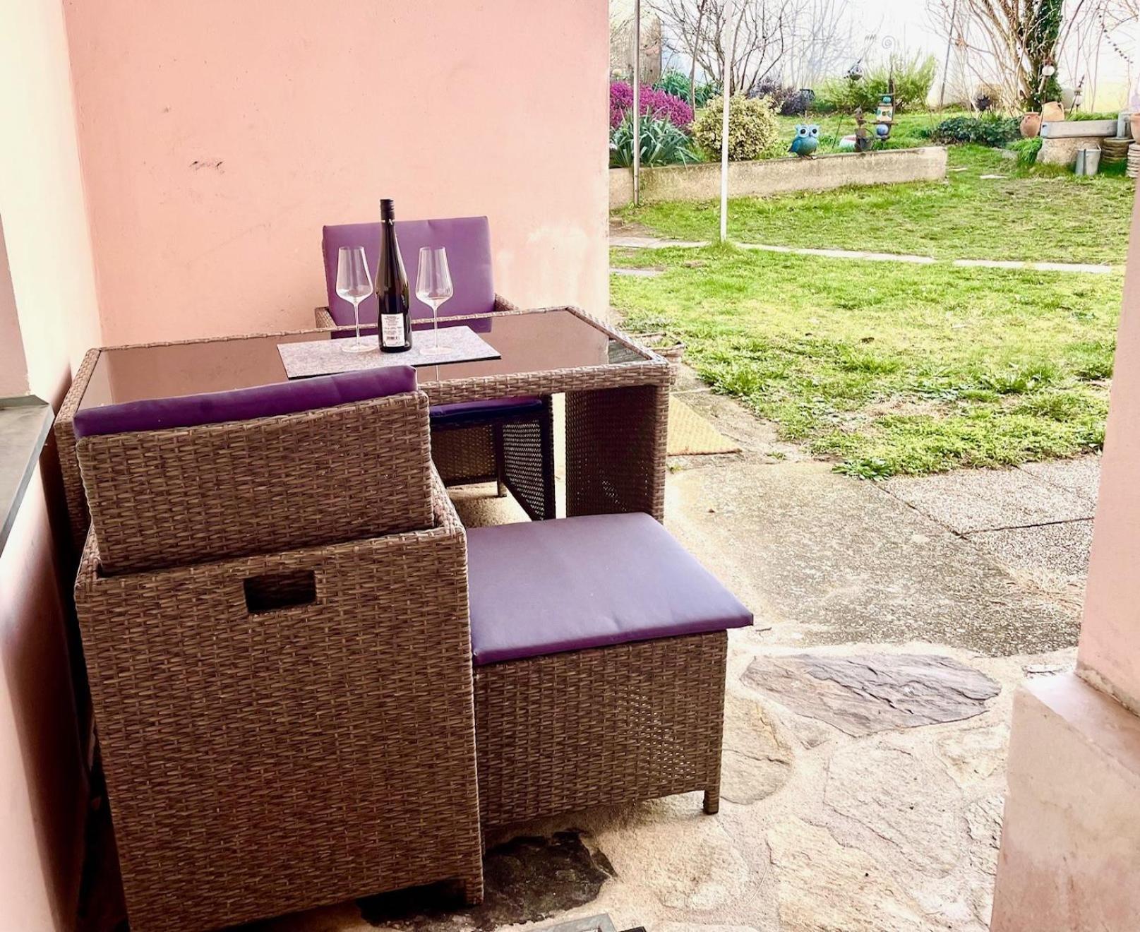Bobbys Gartenapartment Krems an der Donau Exterior foto